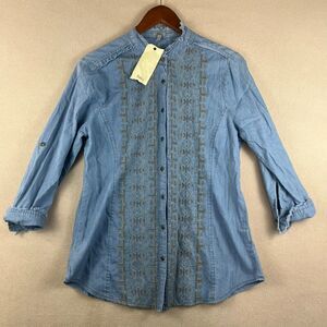 Reba Shirt MED Chambray Denim Embroidered Southwest Cowgirl Festival Button Down